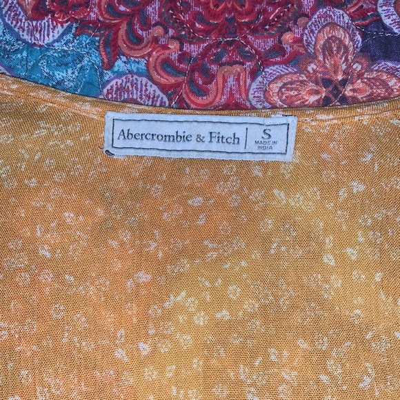 Summer top//Floral//Peplum//Abercrombie - Picture 3 of 6